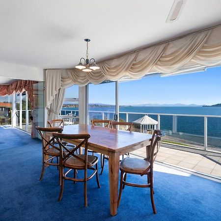 Spectacular Lakefront Home Lac Lac Taupo Extérieur photo