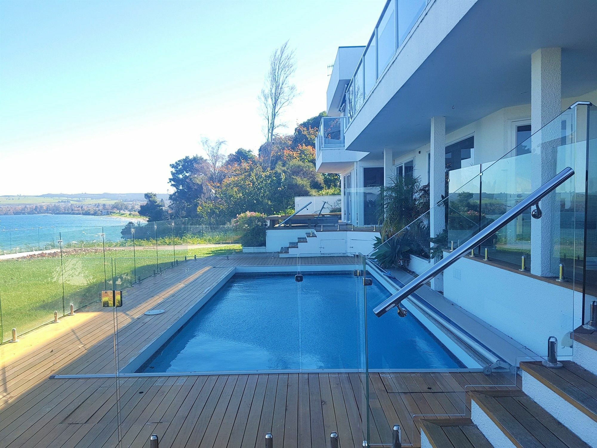 Spectacular Lakefront Home Lac Lac Taupo Extérieur photo