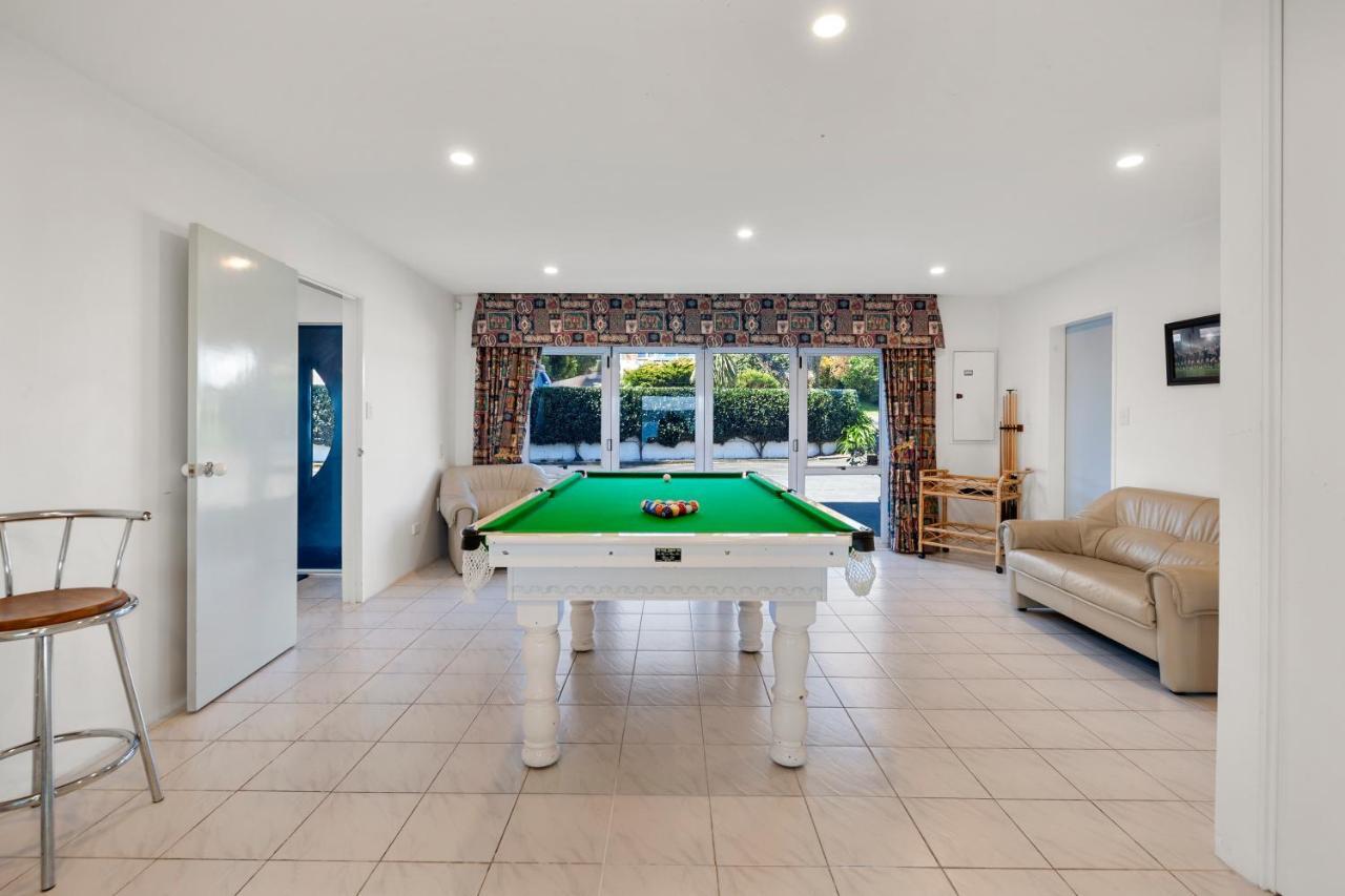 Spectacular Lakefront Home Lac Lac Taupo Extérieur photo